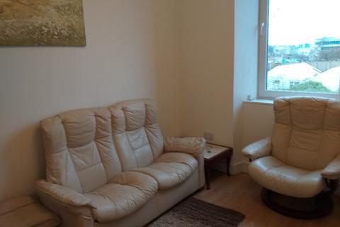 2 bedroom flat to rent, Menzies Road, Torry, Aberdeen, AB11