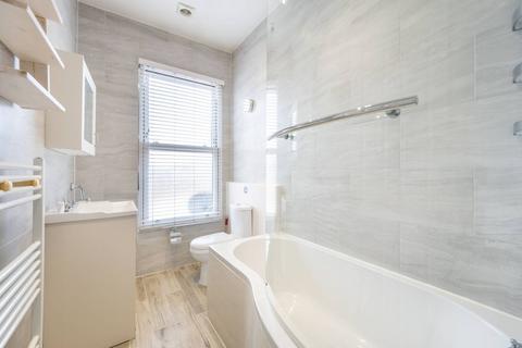 2 bedroom flat to rent, Strode Road, Willesden, London, NW10