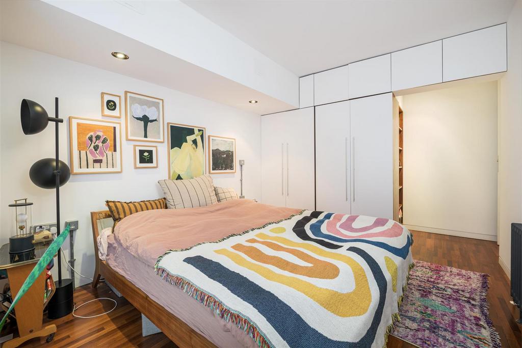 B201 The Jam Factory Bed 3.jpg