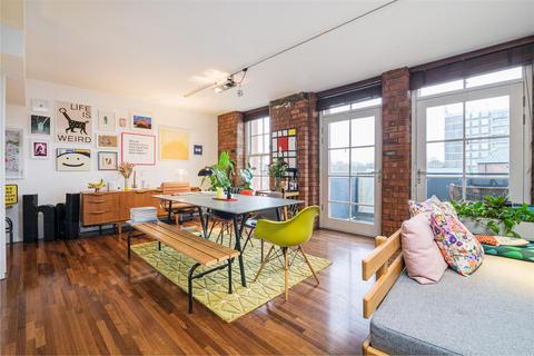 2 bedroom apartment for sale, Green Walk, London