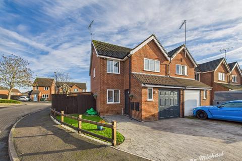 3 bedroom end of terrace house for sale, Dormer Close, Aylesbury, Buckinghamshire