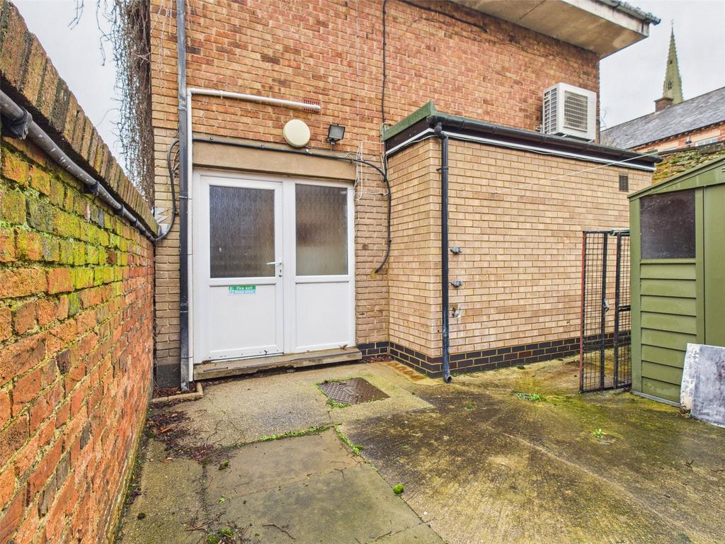 Rear Courtyard