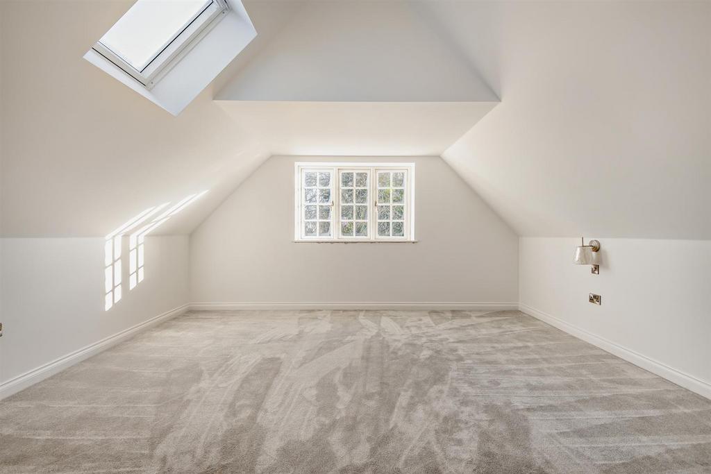 8674000-interior13-800.jpg