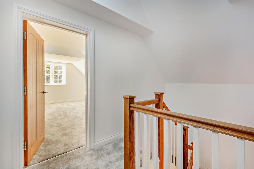 8674000-interior16-800.jpg