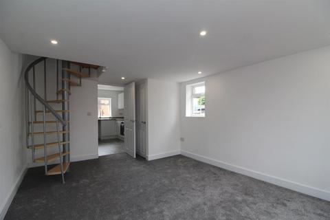 2 bedroom end of terrace house to rent, Forest Road, Hartwell, Northampton
