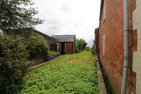2 bedroom end of terrace house to rent, Forest Road, Hartwell, Northampton