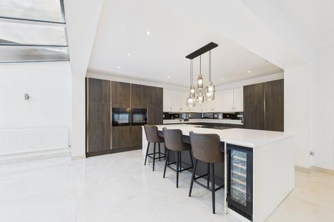 6 bedroom semi-detached house for sale, Newland Park, Hull,  HU5 2DN