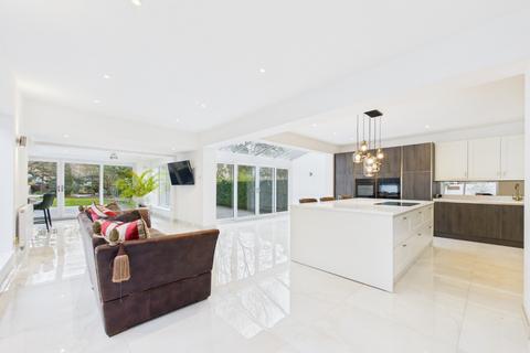 6 bedroom semi-detached house for sale, Newland Park, Hull,  HU5 2DN
