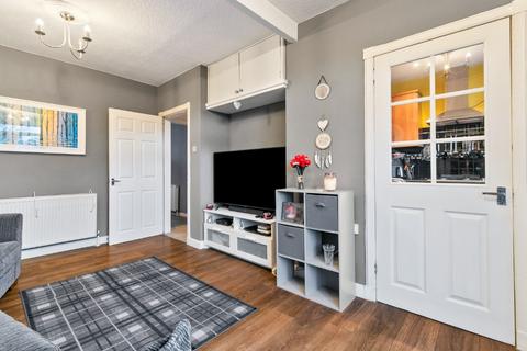 2 bedroom flat for sale, Crosslet Road, Dumbarton, West Dunbartonshire, G82