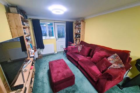 1 bedroom flat for sale, Chelveston Crescent, Southampton, SO16
