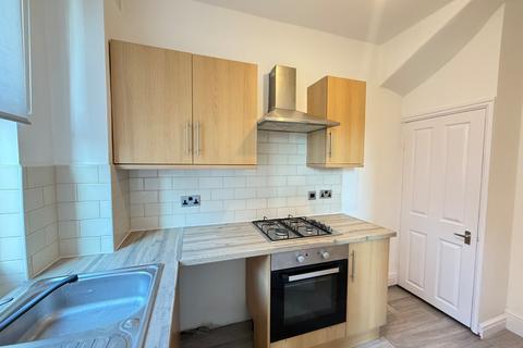 3 bedroom terraced house to rent, Claremont Street, Leeds, West Yorkshire, LS12