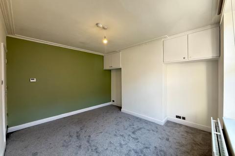 3 bedroom terraced house to rent, Claremont Street, Leeds, West Yorkshire, LS12