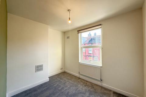 3 bedroom terraced house to rent, Claremont Street, Leeds, West Yorkshire, LS12