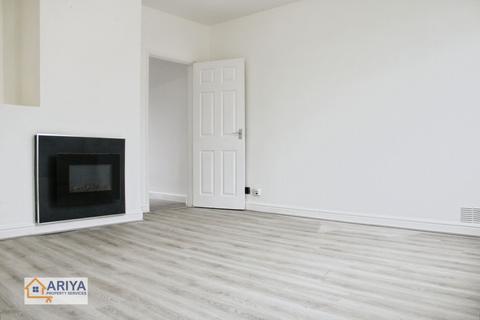 4 bedroom terraced house to rent, New Parks Boulevard, Leicester LE3