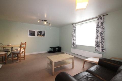 2 bedroom flat to rent, Mawkin Close, Norwich NR5