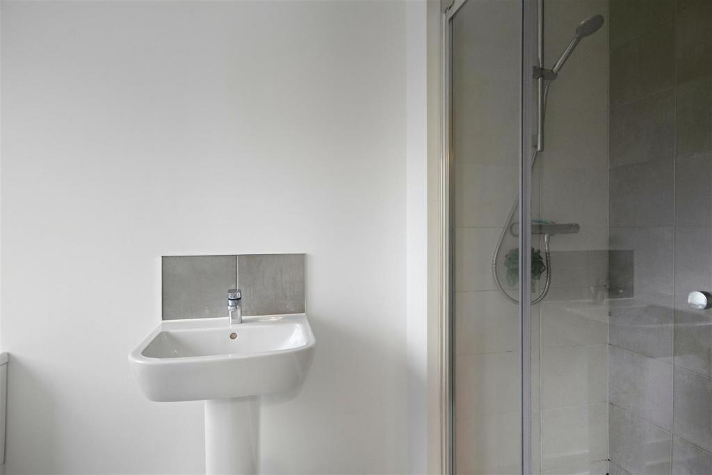 En Suite Shower Room