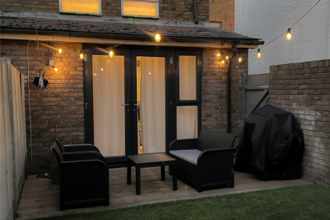 2 bedroom terraced house for sale, Middle Wall, Whitstable