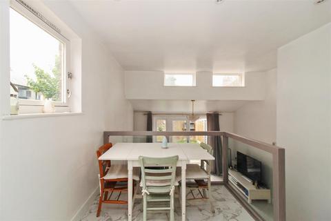 2 bedroom terraced house for sale, Middle Wall, Whitstable