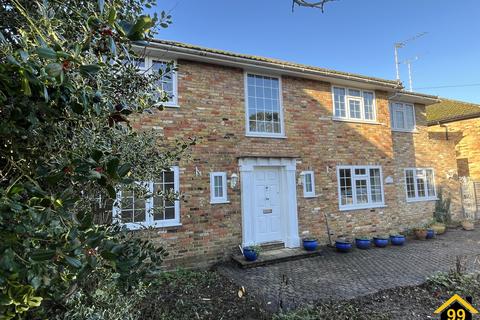 5 bedroom detached house for sale, Bisham Road, Marlow, Bucks., SL7