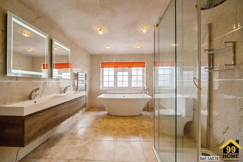 5 bedroom detached house for sale, Bisham Road, Marlow, Bucks., SL7