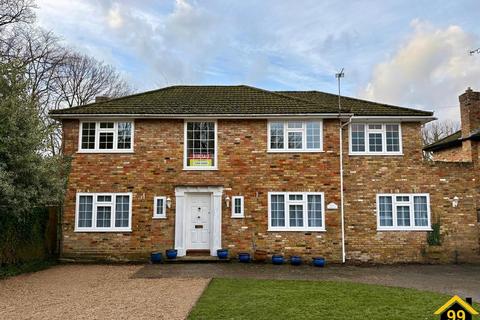 undefined, Bisham Road, Marlow, Bucks., SL7