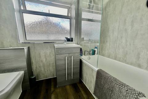 3 bedroom semi-detached house for sale, March Cote Lane, Bingley BD16