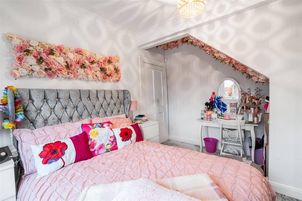Bedroom-down.stairs.one.jpg