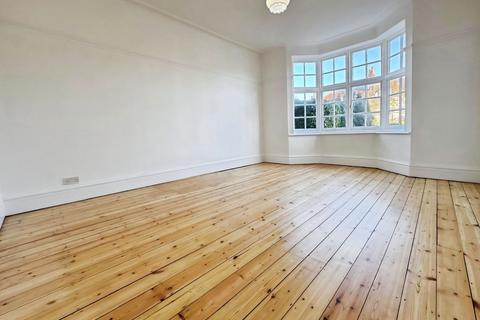 4 bedroom semi-detached house to rent, Elmwood Avenue, Harrow, HA3