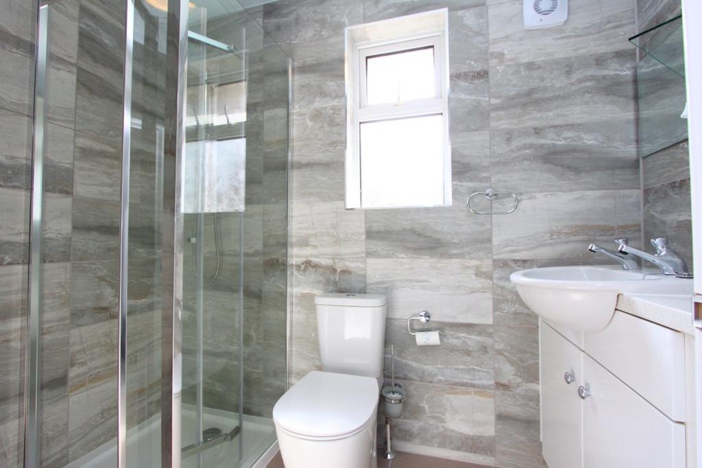 Shower Room 1