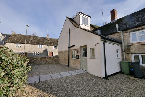 2 bedroom semi-detached house to rent, High Street, Northleach, GL54