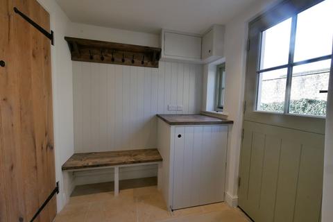 2 bedroom semi-detached house to rent, High Street, Northleach, GL54