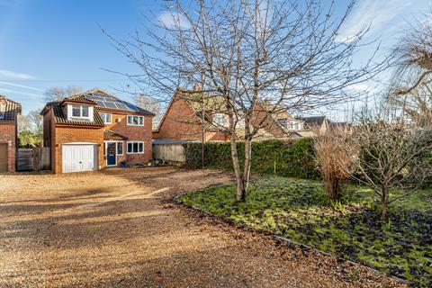 4 bedroom detached house for sale, Wendover Road, Weston Turville, Aylesbury HP22