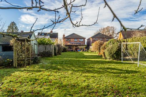 4 bedroom detached house for sale, Wendover Road, Weston Turville, Aylesbury HP22
