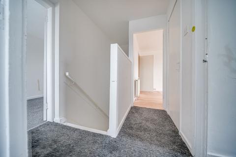 undefined, Deans South, Livingston EH54