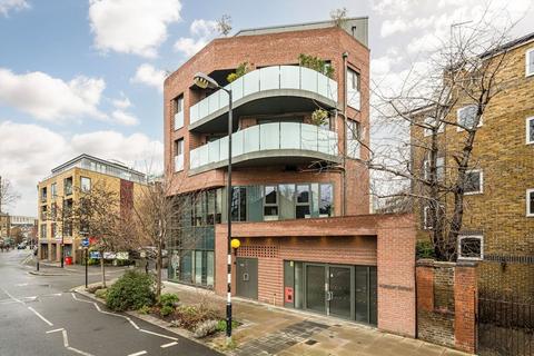 2 bedroom flat to rent, Webber Street, London SE1