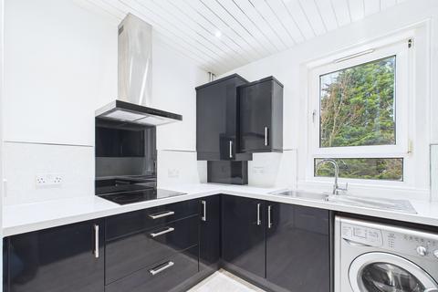 2 bedroom flat to rent, Netherhill Road, Paisley