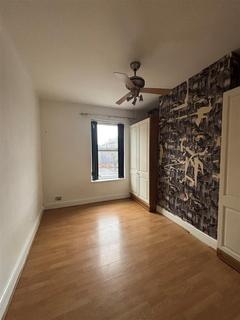 3 bedroom terraced house to rent, Selborne Street, Walsall
