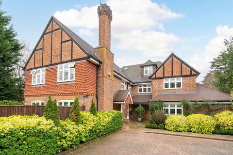 4 bedroom terraced house for sale, Heatherfield Lane, Weybridge KT13