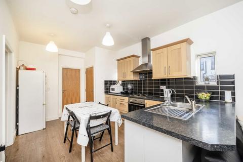 3 bedroom flat to rent, Windmill Road, London W5