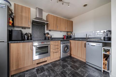 2 bedroom flat for sale, Hut Farm Place, Eastleigh SO53
