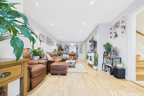 3 bedroom terraced house for sale, Wigmore Road, Aylesbury HP19