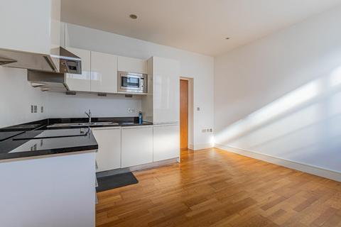 1 bedroom apartment for sale, Courtlands, Sully CF64