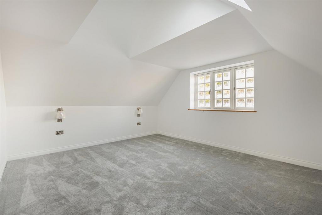 8674000-interior19-800.jpg
