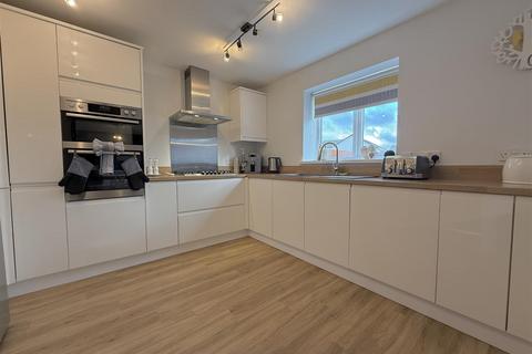 4 bedroom detached house for sale, Bryn Eithin, Aberdare CF44
