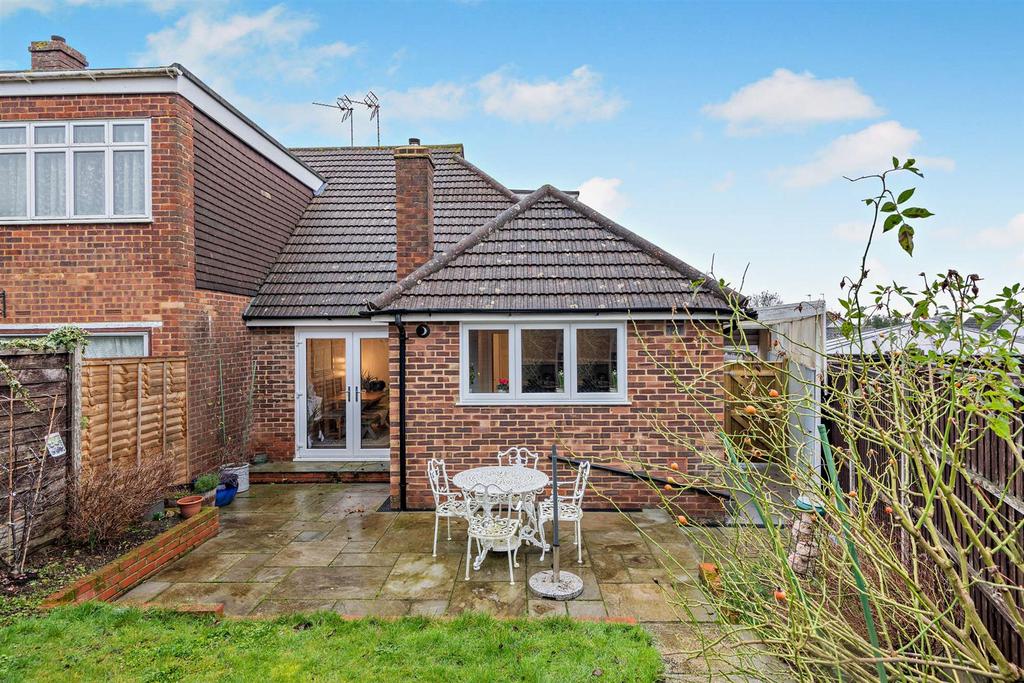 8675192-exterior05-800.jpg