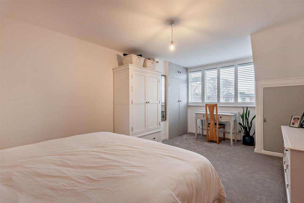 8675192-interior18-800.jpg