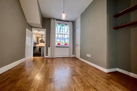 3 bedroom terraced house to rent, Nunthorpe Road, York