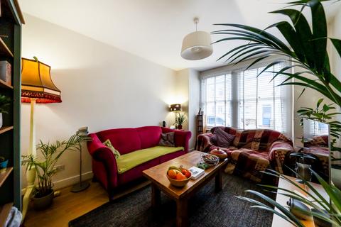 2 bedroom terraced house for sale, York Road, Teddington, TW11