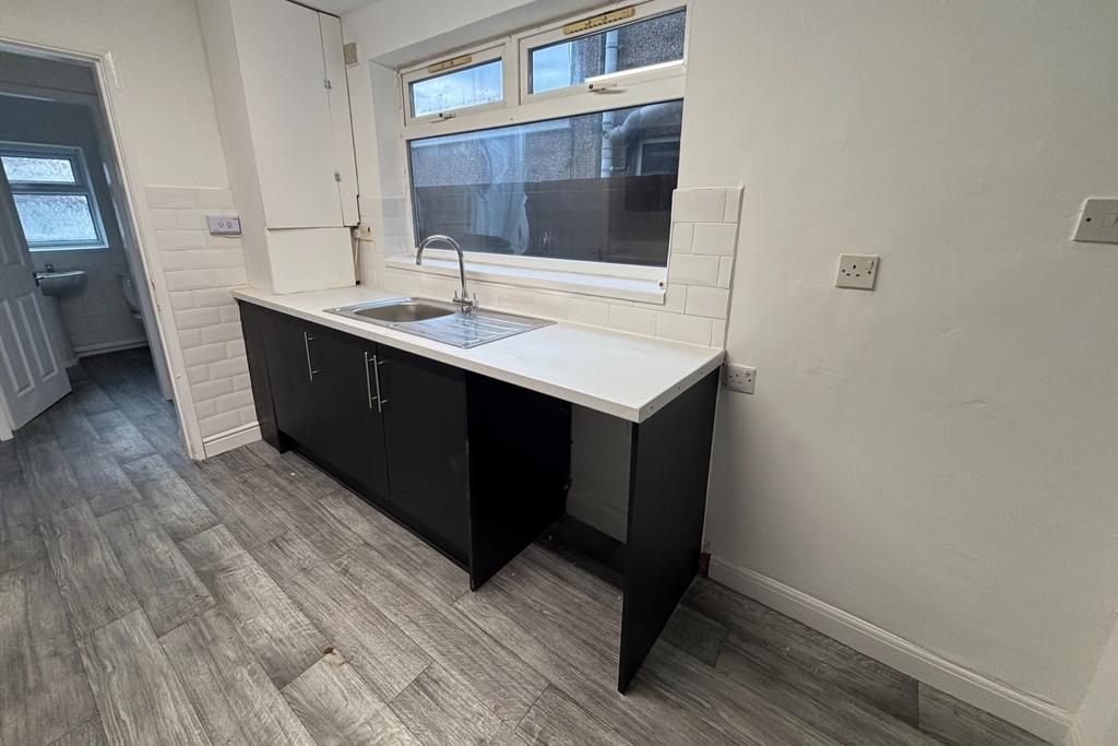 Kitchen 2