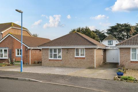 2 bedroom detached bungalow for sale, Blackberry Lane, Selsey, PO20